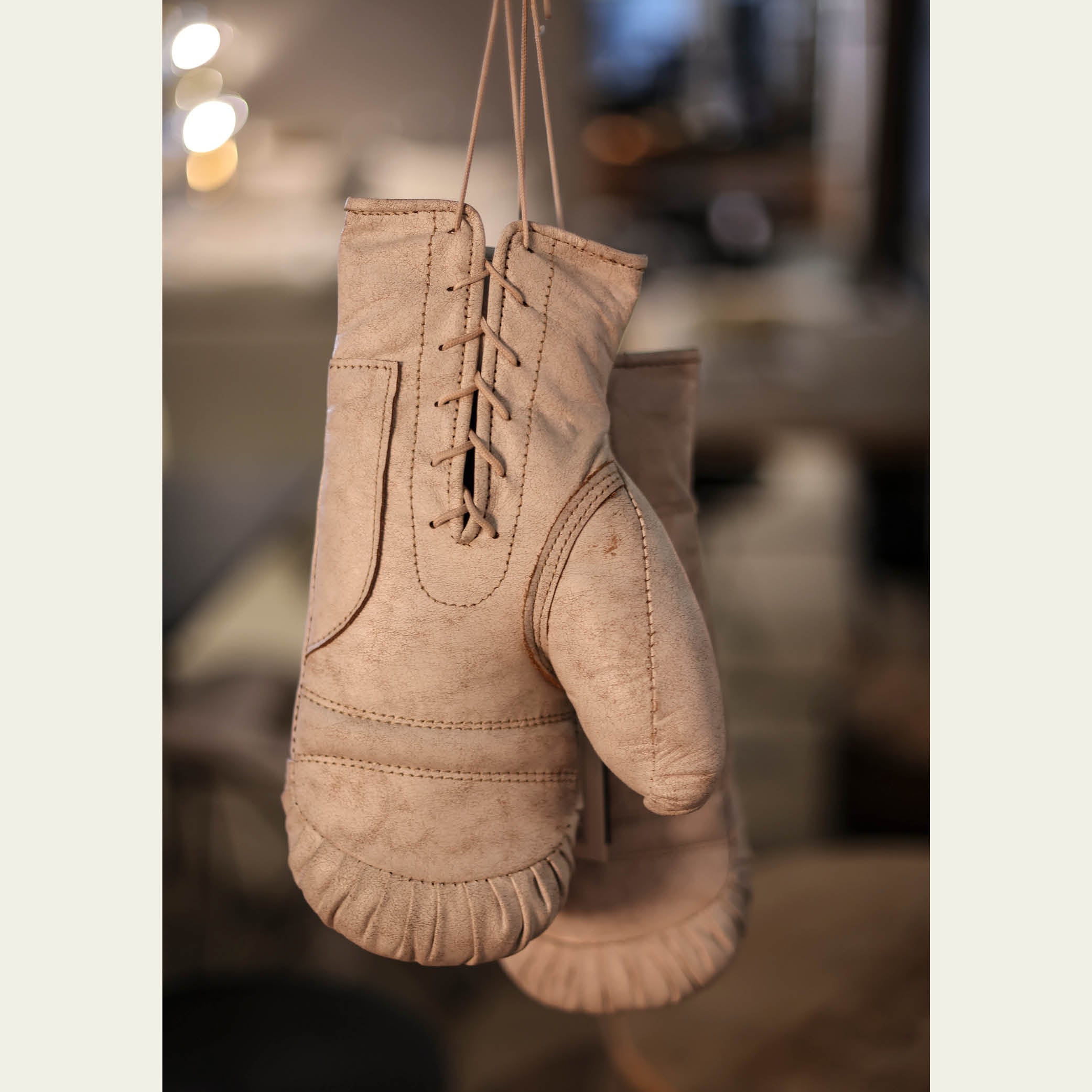 EXPO Timothy Oulton BOXING GLOVES